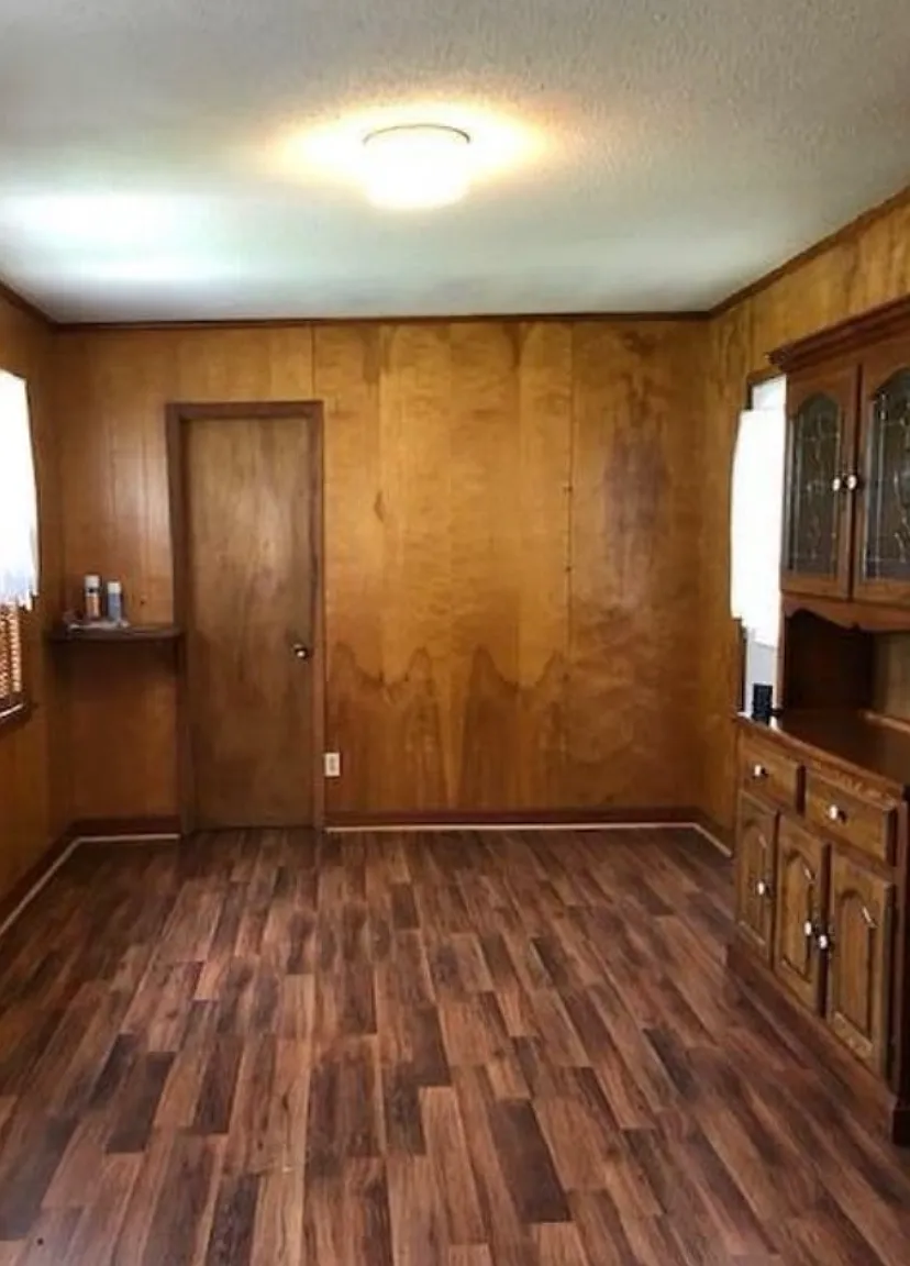 3 bed, 1100 sqft, $1,100 — Photo 4