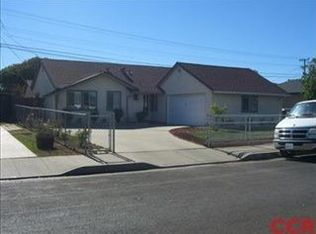 922 W Lee Dr, Santa Maria, CA 93458