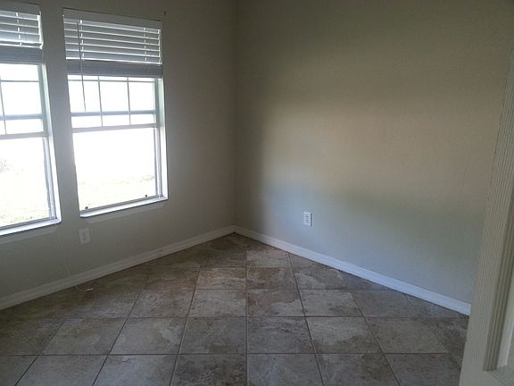 4th image of 4633 Orchid Ln