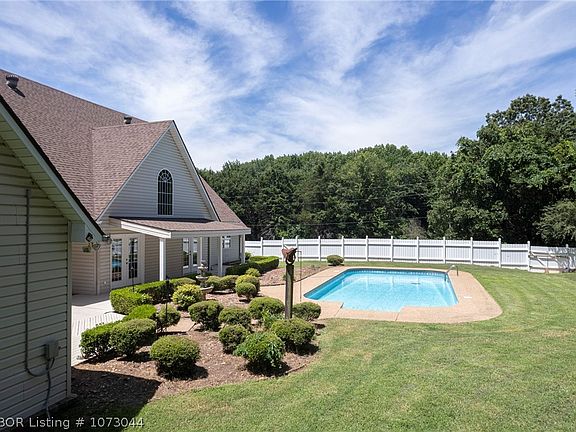 5th image of 2115 Liberty Ln