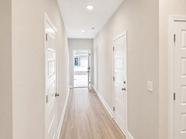 333 Callie Dr — Photo 6