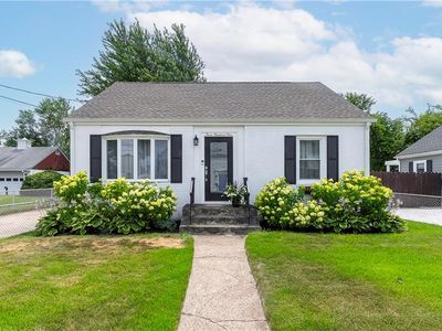 301 Vine St, Pawtucket, RI, 02861
