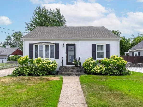 301 Vine St, Pawtucket, RI 02861