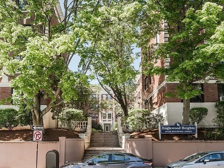 141 Englewood Ave #43 — Photo 21