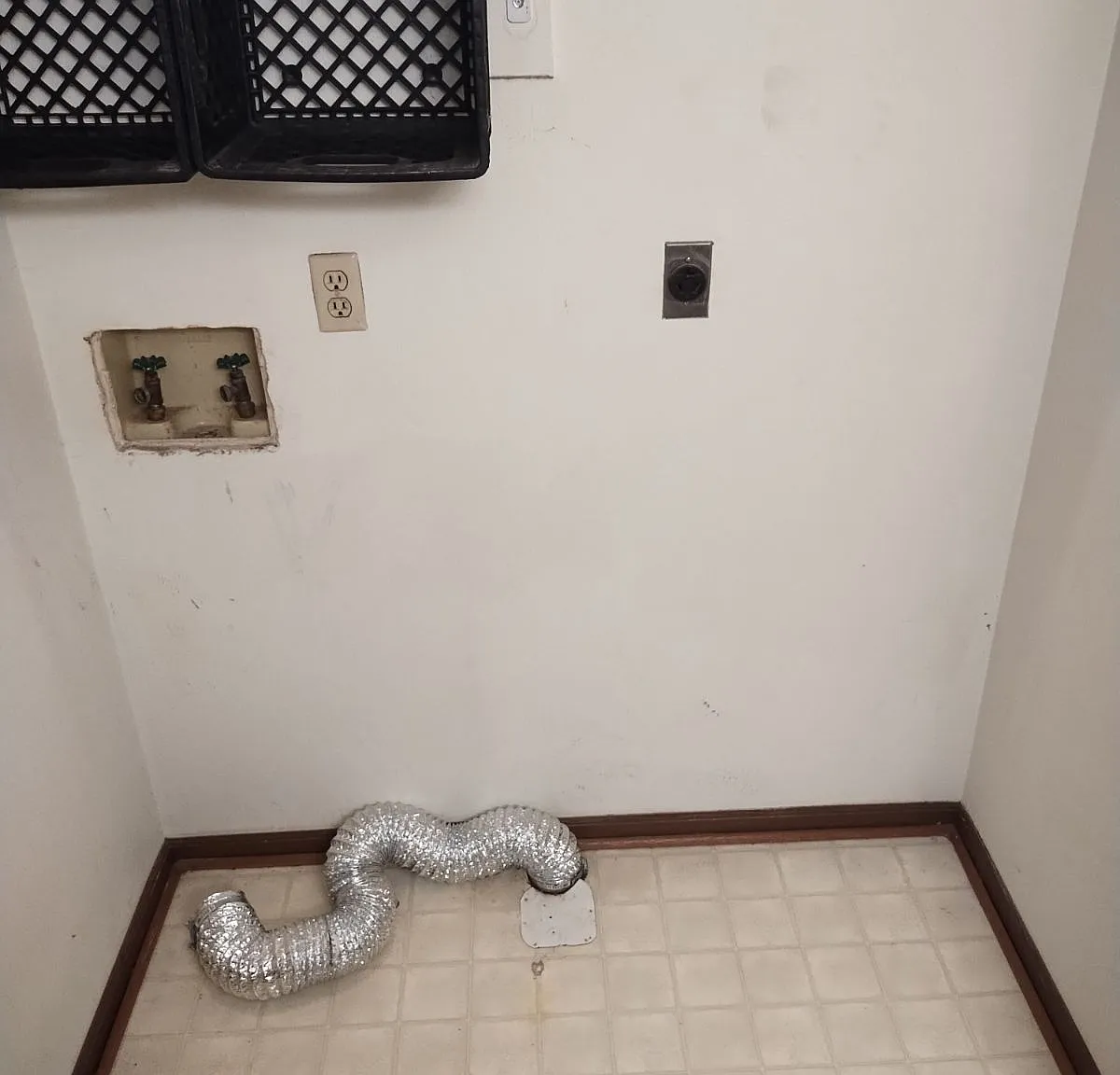 2 bed, 1.5 bath, 950 sqft, $940 — Photo 3