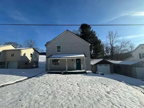 347 1st St, Carolina, WV 26563