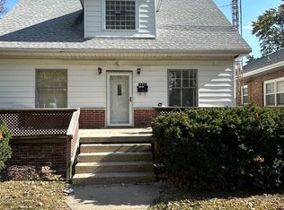 2142 Yale Blvd, Springfield, IL 62703