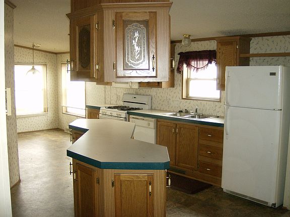 3rd image of 20139 Arcadia Dr
