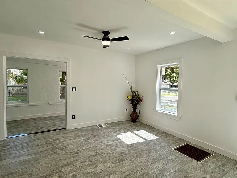 701 New York Ave — Photo 9