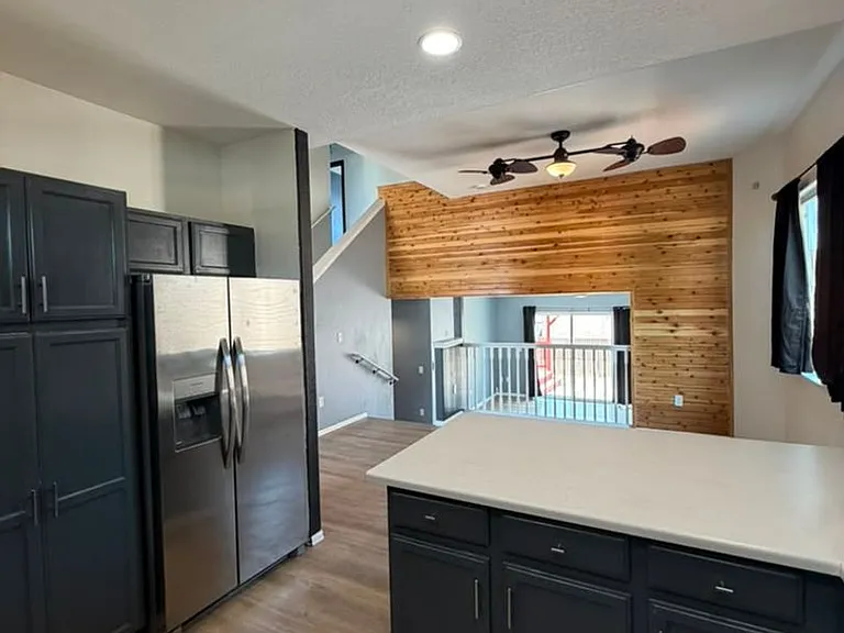 2827 Aspen Ave — Photo 4