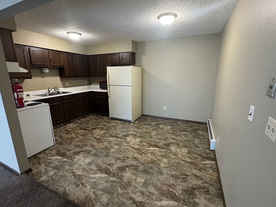 1st image of 1011 S 3rd St APT 10