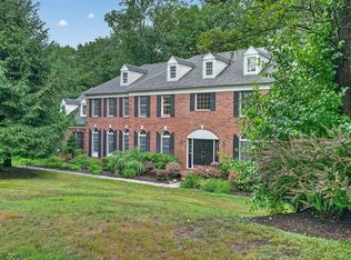 1 Greenwood Rd, Hopkinton, MA 01748