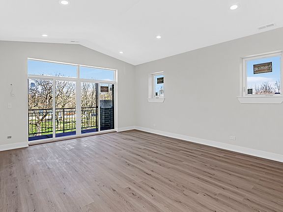 2nd image of 6453 S Ingleside Ave #2S