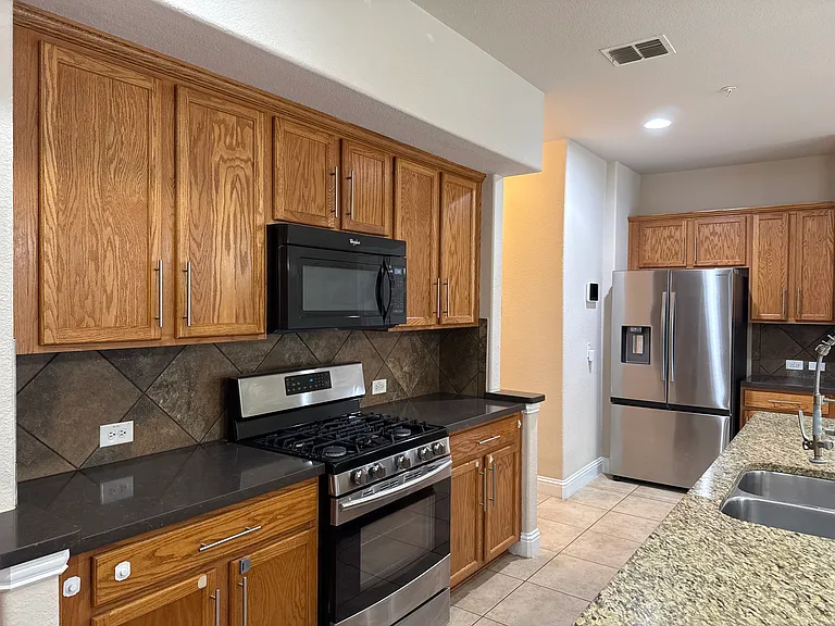 2610 Jackson Dr — Photo 22
