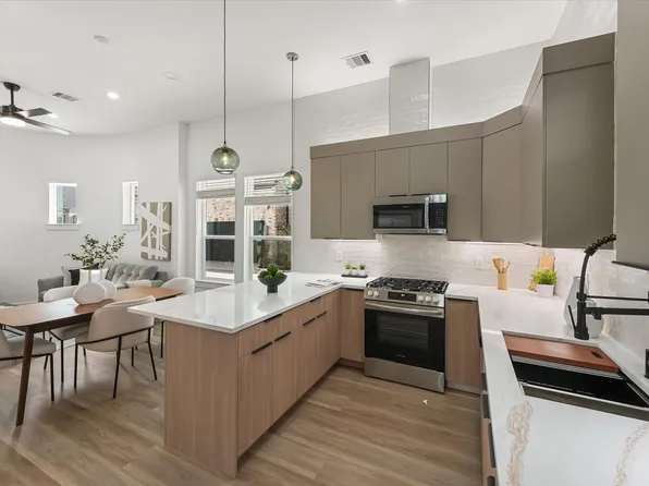 2581 Paul Quinn St, Houston, TX 77091