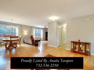 37 Kinglet Ave, Marlboro, NJ 07746