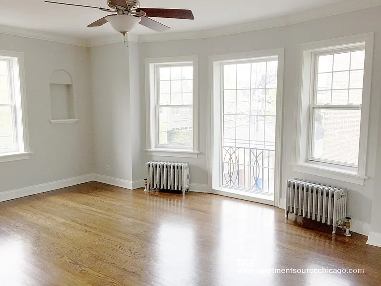 4838 N Paulina St #2W — Photo 4