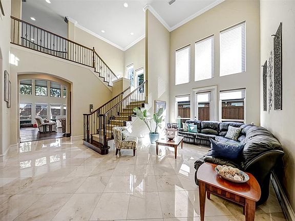 5th image of 3108 Vermillion Dr