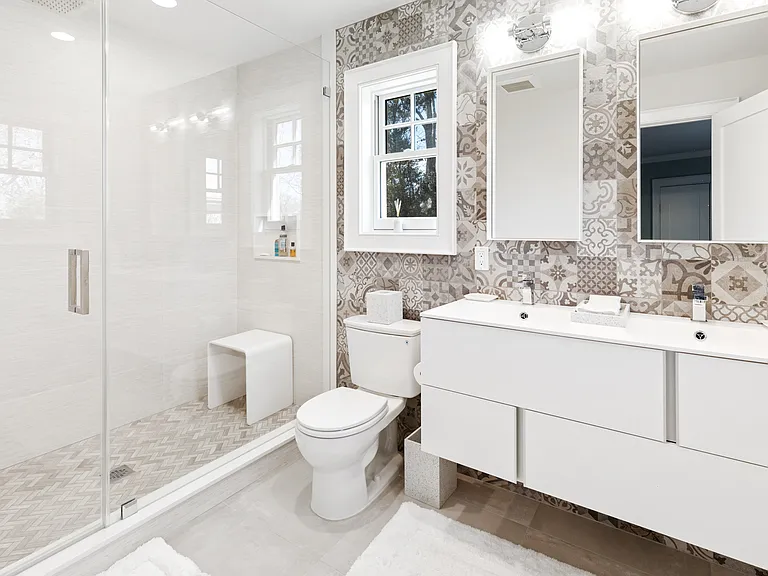 28 Washington Dr — Photo 10