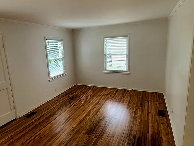 5927 E 4th Pl — Photo 5
