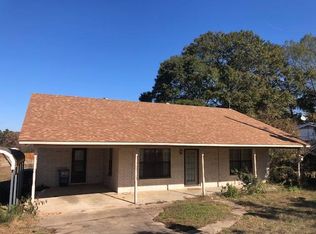 905 Centerhill Rd, Linden, TX 75563