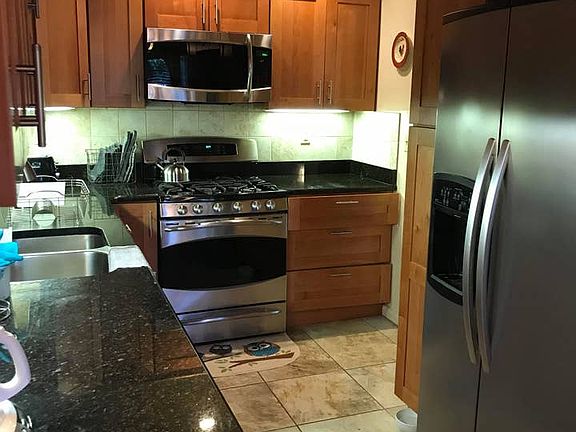2nd image of 1328 Sandpiper Ln