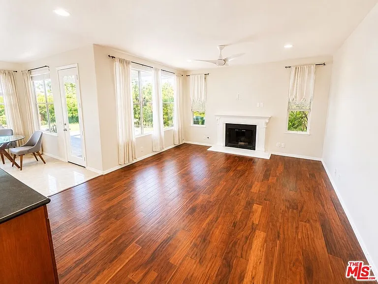 7371 Westcliff Dr — Photo 5