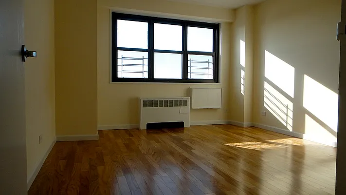 Rented by Noble Mansion Leasing | media 10