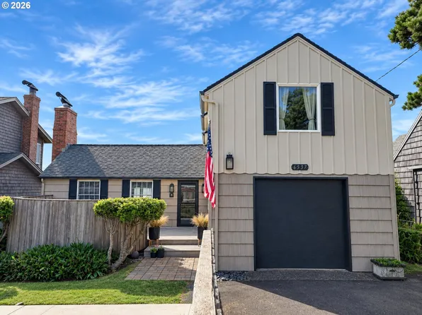 6537 NW Logan Rd, Lincoln City, OR 97367