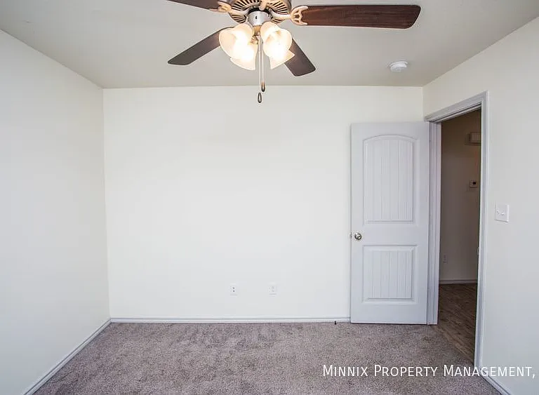 1118 Preston Trl — Photo 15