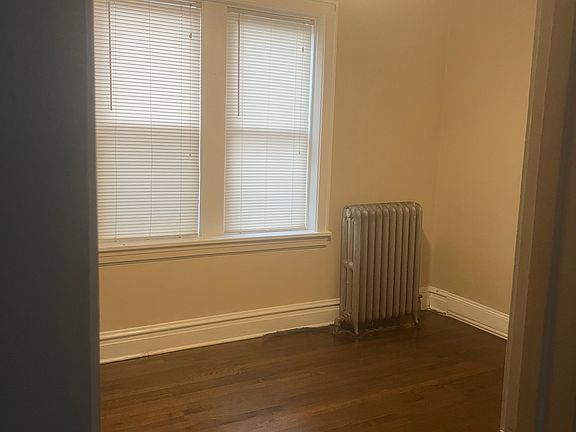 5th image of 1120 N Avers Ave #1
