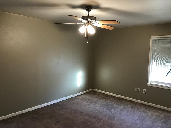 4th image of 1411 E Crescent Dr