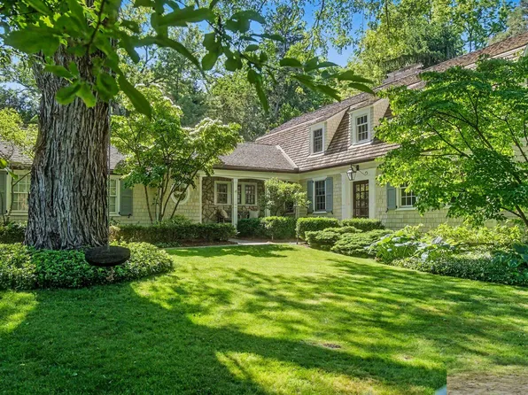 540 Rock Creek Dr, Ann Arbor, MI 48104