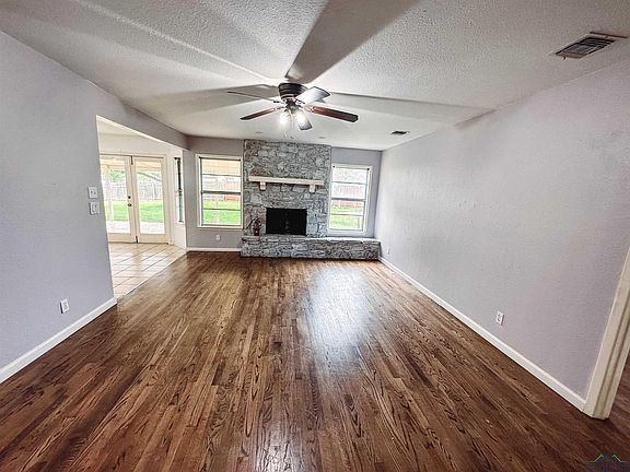 2nd image of 8201 Evert St
