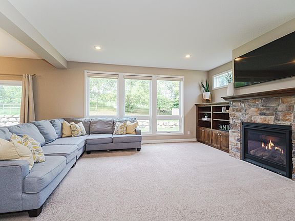 4th image of 15224 Valley View Dr