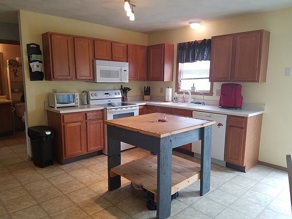 2nd image of 2245 Winfield Ct