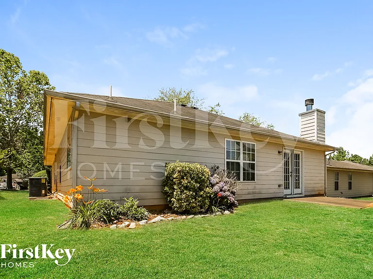 160 Lakeview Trl — Photo 15