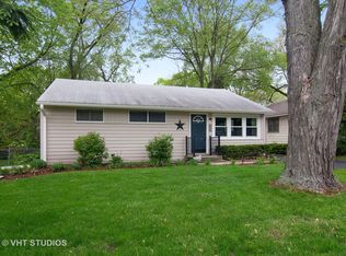 1835 S 5th Pl, St Charles, IL 60174