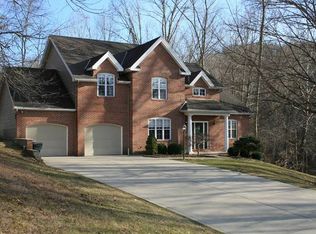 7 Hemlock Dr, Athens, OH 45701