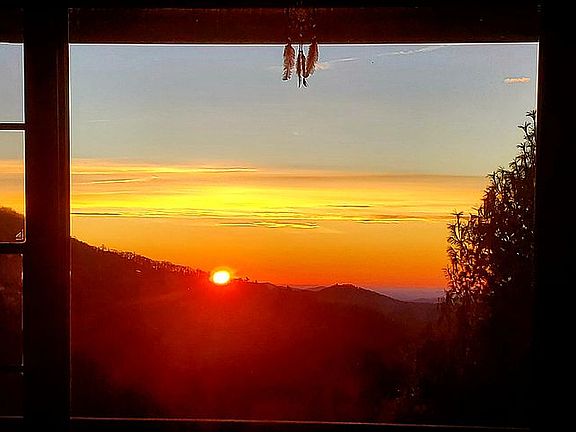 4th image of 138 Dobson Mountain Rd