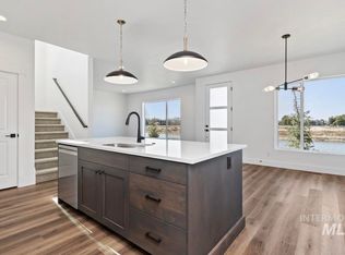 755 S Calhoun Ln, Star, ID 83669