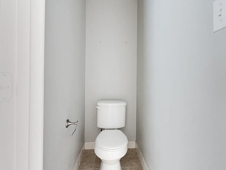 1514 Clear Creek Dr — Photo 5