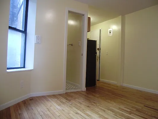 Rented by Mauro Bros Real Estate Services LLC | media 34