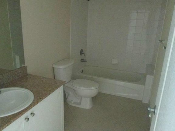 4th image of 60 NW 37th Ave APT 703