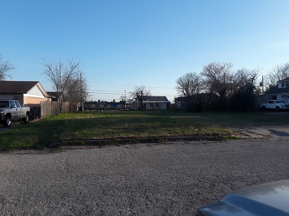 1st image of 812 E Lowden St