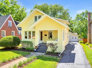 354 N Larch Ave, Elmhurst, IL 60126