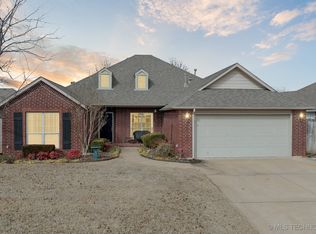 8129 Silverado Rd, Claremore, OK 74019