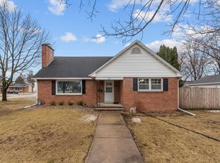 315 Laudan Blvd, Neenah, WI 54956