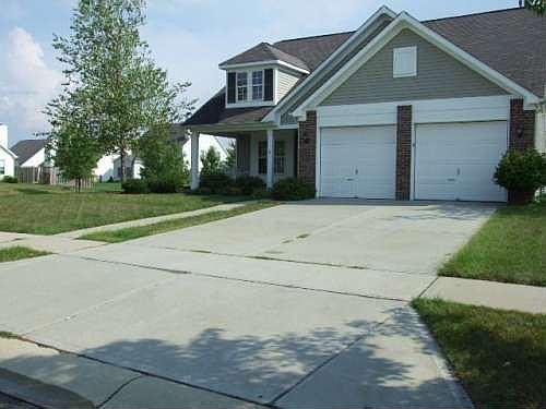 1st image of 15504 Bethesda Cir