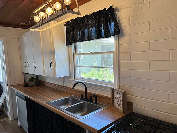 Lots of Cabinet Space.